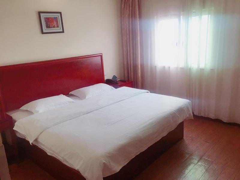 Greentree Inn Shanghai Pudong Airport Wild Animal Park Express Hotel Nanhui Exteriör bild